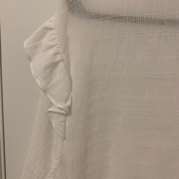 Express lace trim and ruffle blouse size L - Picture 8 of 8